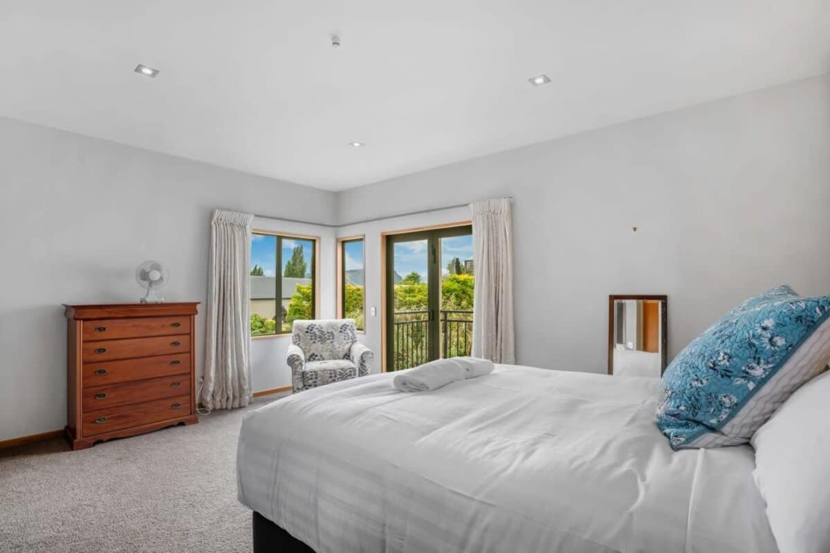 Lake View Villa Wanaka Dış mekan fotoğraf