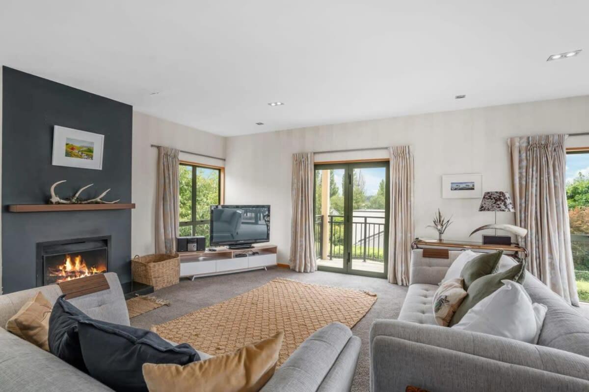 Lake View Villa Wanaka Dış mekan fotoğraf