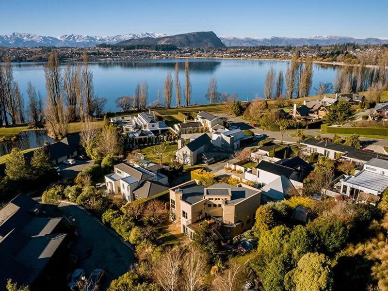 Lake View Villa Wanaka Dış mekan fotoğraf